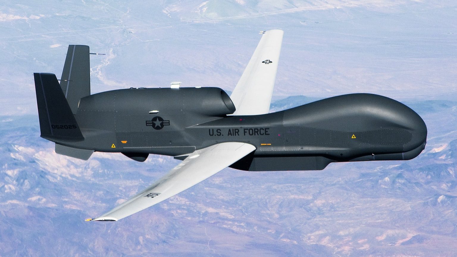 RQ-4 Global Hawk RQ-4 Global Hawk
