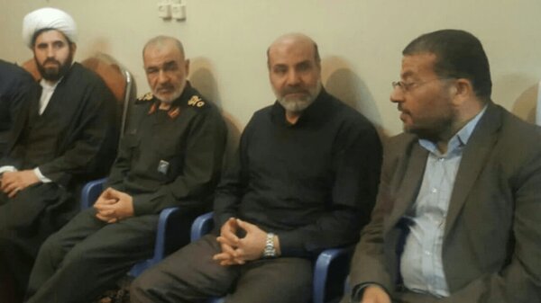 3 فرمانده شهید سپاه در یک عکس 3 فرمانده شهید سپاه در یک قاب (عکس)