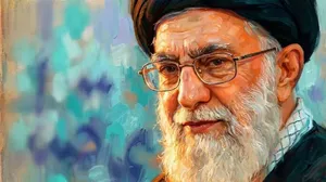 تصاویری از تمیز کردن پوستر رهبر شهید انقلاب در کربلای معلی توسط یک شهروند عراقی