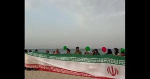زنجیره انسانی کیشوندان به مناسبت روز ملی خلیج فارس