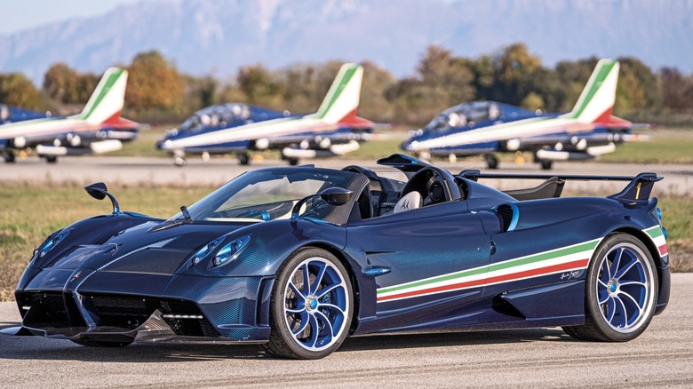 پاگانی هوایرا تریکولوره (Pagani Huayra Tricolore) پاگانی هوایرا تریکولوره (Pagani Huayra Tricolore)