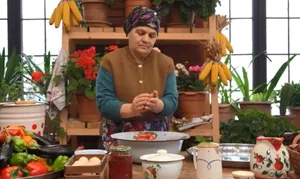 غذای روستایی در آذربایجان؛ پخت کوفته در هوای برفی