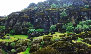 گذر در مخمل کوه زیبای لرستان