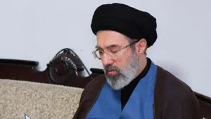 دفتر رهبر انقلاب: ادعاها درباره واکنش رهبری به نامه رئیس جمهور کذب است