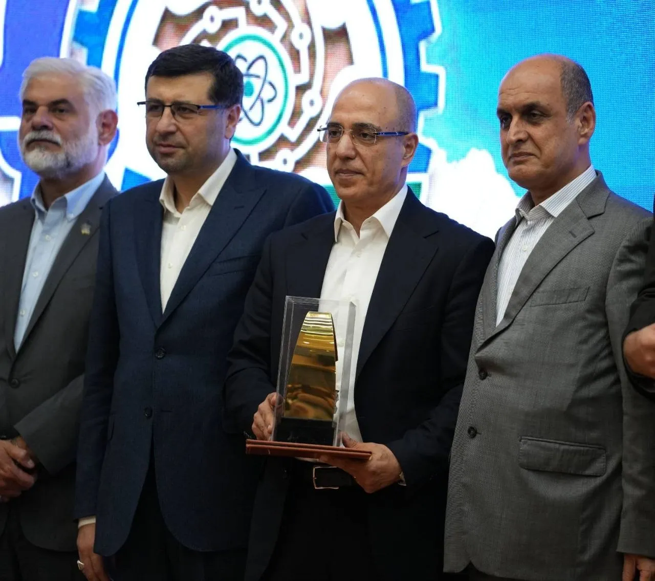 مدیرعامل داروسازی بهوزان