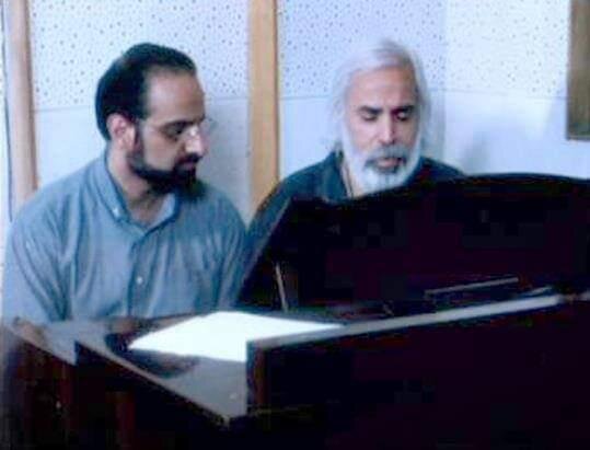 بابک بیات و محمد اصفهانی محمد اصفهانی در کنار بابک بیات