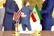 رسانه نزدیک به جلیلی: معلوم نیست چه کسی در کشور توافق را تایید کرده که می خواهند با قاتلان رهبر جشن امضا بگیرند