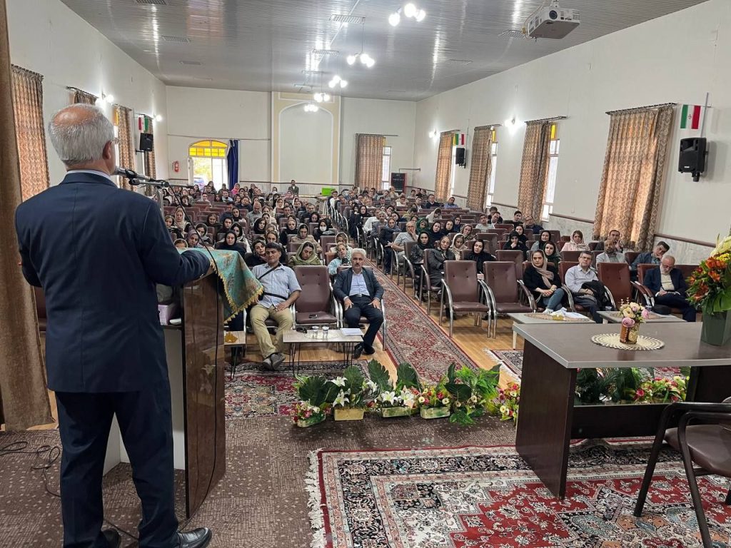 جلسه اولیا و مربیان؛ آیینی کوچک با اثری بزرگ