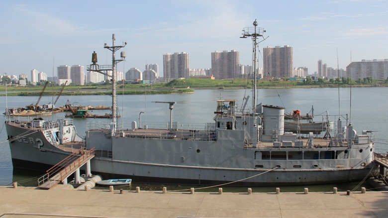۵. یواساس پوئبلو (USS Pueblo) (AGER-2): کشتی جاسوسی توقیفشده ۵. یواساس پوئبلو (USS Pueblo) (AGER-2): کشتی جاسوسی توقیفشده