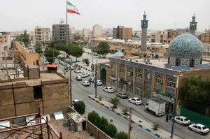 عکس دسته‌جمعی عده‌ای از مردم «خرمشهر» در زمان ناصرالدین شاه