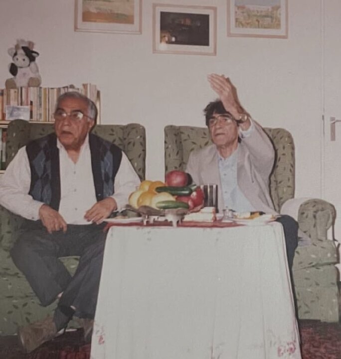 ناصر تقوایی و صفدر تقیزاده ناصر تقوایی و صفدر تقیزاده در حیین تماشای فوتبال