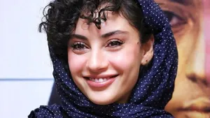 جایزه ویژه ترلان پروانه برای یکی از هوادارانش