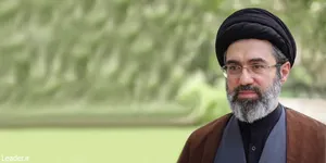 پاسخ رهبر معظم انقلاب به نامه دبیرکل و رزمندگان حزب‌الله: پایداری در راه مقاومت، نصرت الهی را در پی دارد