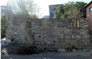 کشف غیرمنتظرۀ بازی «دوز» در دیوار شهر باستانی (عکس)