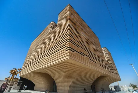 معماری دیدنی ساختمان جدید نظام مهندسی یزد