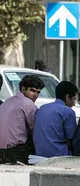 خنده بر لبه‌ی تیغ؛ روایتی از تدفینِ آرزوها در دخمه‌های نوین