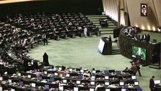طرح جدید مجلس برای ممنوعیت تردد ناوگان متخاصم از تنگه هرمز