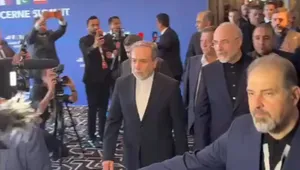 لحظه ورود هیات ایرانی به محل برگزاری مذاکرات