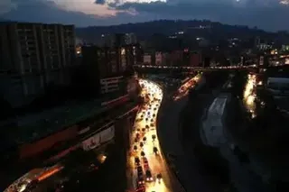قطع برق در شرق تهران به خاطر ترکش انفجار