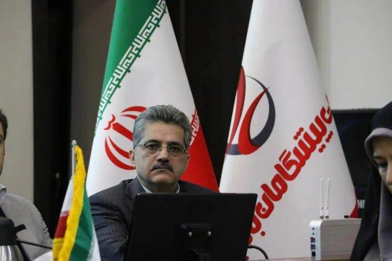  امضای تفاهم نامه همکاری بین تعاونی پیشگامان با اتحادیه میوه و تره‌بار