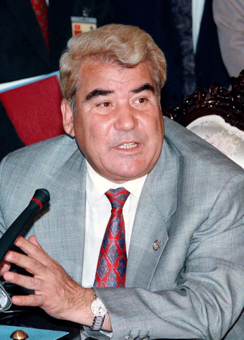 صفرمراد نیازف – ترکمنستان