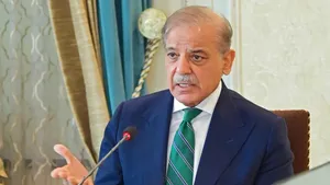 تاکید نخست وزیر پاکستان بر عزم اسلام آباد جهت کاهش تنش بین ایران و آمریکا