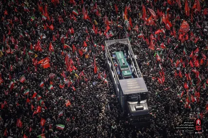 وقتی "خشم حماسی" بوم‌رنگ برگشتی شد!/ ترامپ و شگفتی از اندوه انبوه جمعیت در مراسم تشییع