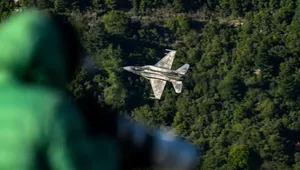 نمایش F-16 یونانی در دره های صعب العبور / رزمایش اینیوخوس 2026 (تصویری)