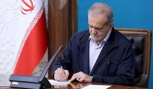 پزشکیان: مشروطه نماد بیداری، قانون‌گرایی و مردم‌سالاری ملت ایران است