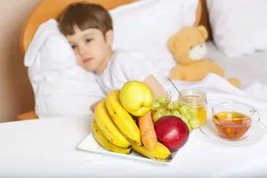چه غذا‌هایی در شب می‌توانند باعث اضطراب کودکان شوند؟