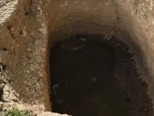 یک مجموعه دست‌کند صخره‌ای در کوهدشت لرستان شناسایی شد