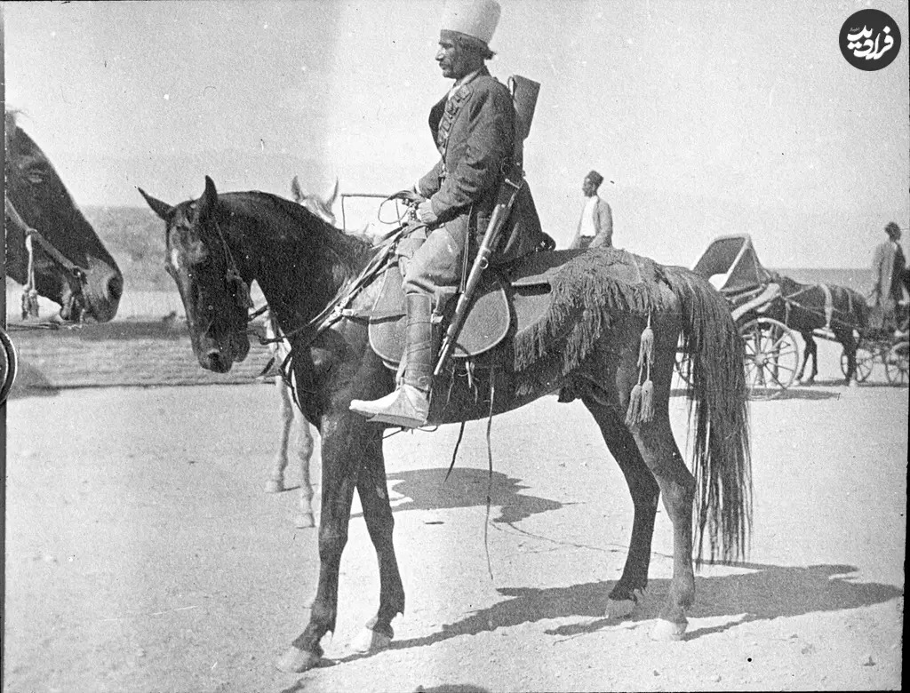 &laquo;مرد بختیاری با اسب و تفنگ&raquo; در دوران قاجار