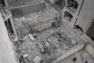حمله به کوی دانشگاه علم و صنعت در نارمک تهران (عکس)