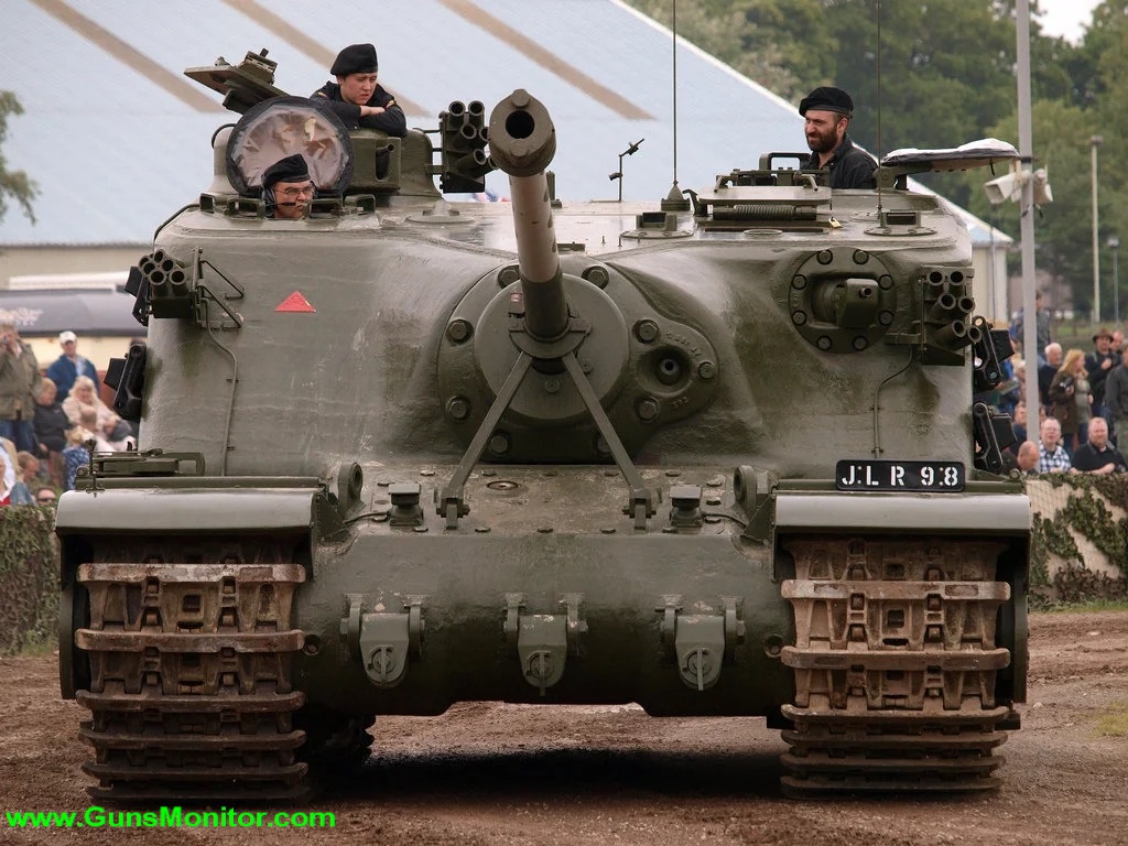 تانک تورتس در رویداد Tankfest سال 2011 تانک تورتس در رویداد Tankfest سال 2011