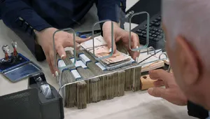 آغاز پرداخت وام ۶۰ میلیونی بازنشستگان تأمین اجتماعی