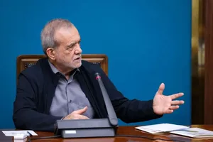 روزنامه جوان: تلاش برای القای اختلاف میان دولت و رهبری، استعفای رئیس‌جمهور و عدم حمایت دولت از نیروهای مسلح، از سوی برخی طیف‌های سیاسی، مملو از خطاهای شناختی است