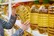 روغن به شرط رب گوجه فرنگی!/ روایت میدانی از فروش‌ مشروط پخش کننده‌ها