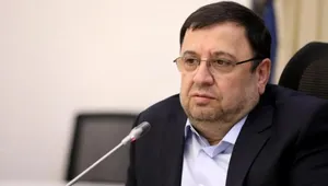 انتقاد فیروزآبادی از تداوم اختلال در شبکه بانکی